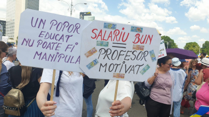 De la codași la fruntea clasamentului: cum au ajuns profesorii să câștige peste media națională