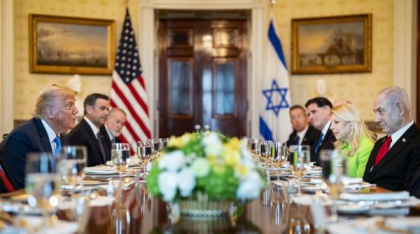 Netanyahu s-a dus la Casa Albă cu un cadou pentru Trump: scrisoarea de nominalizare la Premiul Nobel pentru Pace