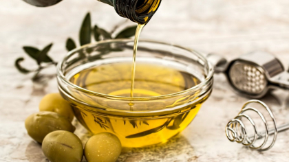 Dieta cu ulei de măsline şi lămâie. Slăbeşti aproximativ 7 kg şi îţi detoxifici organismul în 3 săptămâni