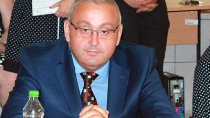 Fostul primar din Mărășești, condamnat la peste 2 ani de închisoare cu executare pentru că a furat curent