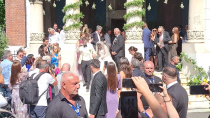 Cât a costat rochia de mireasă a Kirei Hagi și cine a semnat-o. Fiica „Regelui”, apariție superbă la brațul lui Thomas Ferfelis
