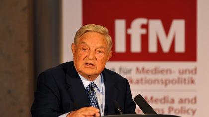 Donald Trump îi acuză pe George Soros și pe fiul acestuia sub legea RICO. Despre ce este vorba