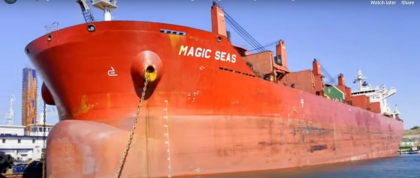 Un marinar român, printre supraviețuitorii de pe o navă grecească scufundată de rebelii houthi în Marea Roșie