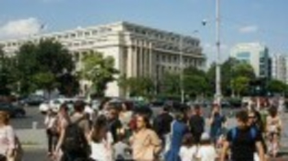 Cât costă criza guvernamentală din România. Riscăm suspendarea fondurilor europene, singurele care ne țin economia în viață
