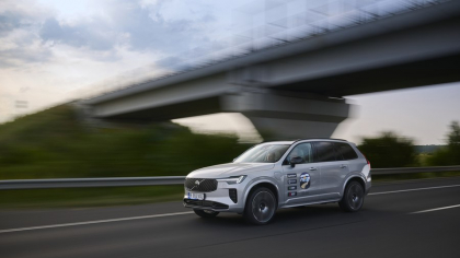Volvo XC90 Plug-in Hybrid ne arată a treia față tinereții