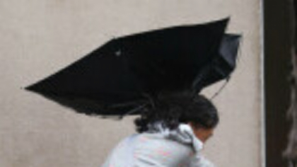 Alertă meteo de vânt puternic în mai multe județe din țară. Zona în care rafalele ating și 100 de km/h. HARTĂ