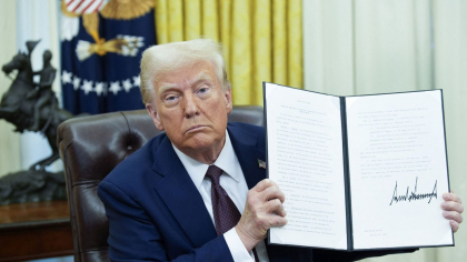 Tarifele lui Trump prăbușesc vânzările auto din SUA. Constructorii europeni au oprit livrările