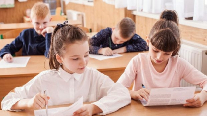 Scrisoarea unui elev olimpic către Ministerul Educației: „S-a normalizat umilința”