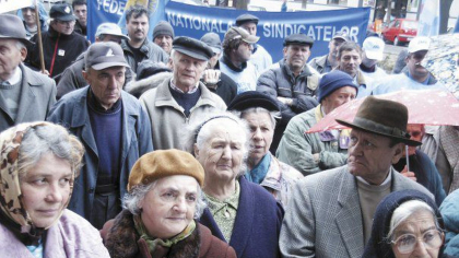 Ce se va întâmpla cu pensiile şi salariile românilor. Andrei Caramitru anunţă apocalipsa: „E deja mult prea târziu să evităm aşa ceva”