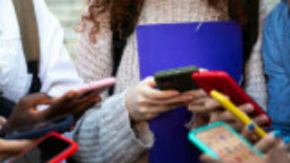 Încă un stat a decis interzicerea telefoanelor în școli. Unde au fost luate măsuri similare