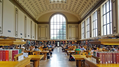 Record mondial pentru o universitate cu 75 de premii Nobel. A primit cinci în doar trei zile