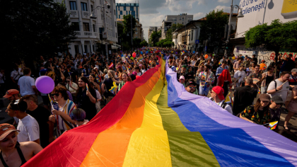 Oraşele americane marchează finalul lunii Pride cu parade şi proteste faţă de politicile Trump