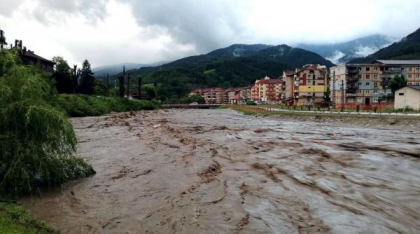 Cod galben de viituri în România, până la miezul nopţii. Ce județe sunt vizate