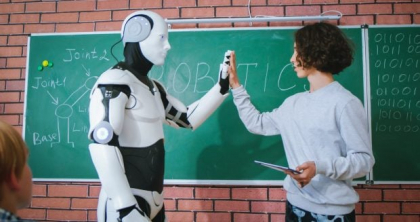 Școlile pilot, concept inovator în educație. Specialist: „Elevii își aleg propriile materii, au un program personalizat și posibilitatea de a se educa singuri pentru joburile viitorului”