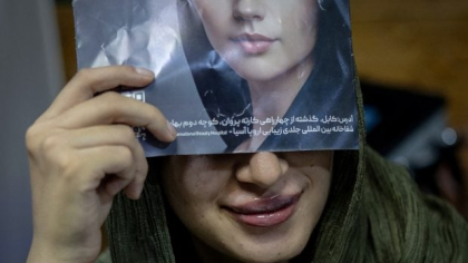 Chirurgia estetică înflorește în secret în Afganistan, sub nasul talibanilor: „Botox pe sub burka. Să fim frumoase în oglindă ne dă energie!”