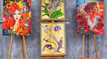 „Florile deschid cerul”, expoziție de pictură din seria „Expo Art - Floralis”, la București