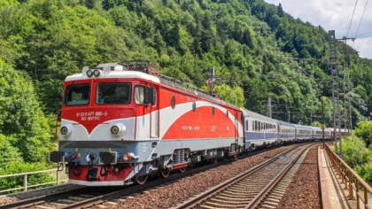 Ilie Bolojan, pregătit să pună tunurile pe CFR Călători și Metrorex: „80% din cifra de afaceri este asigurată prin subvenții”