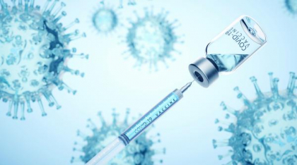 Două angajate ale unei clinici private care au făcut vaccinuri "chiuvetă", condamnate să muncească la o biserică din Bucureşti