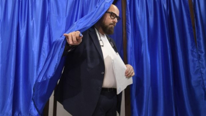Cristian Popescu Piedone a votat în „Dumbrava Minunată” din Fălticeni: „Oriunde mă duc, mie îmi cade musca în ciorbă”