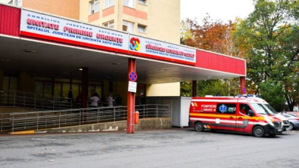 Administrația spitalului din Satu Mare a primit prime de 1,3 milioane de lei, deși spitalul este dator cu 90 de milioane. Cum motivează sumele
