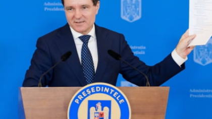 Nicușor Dan nu se lasă. Vrea să retrimită în Parlament legea care sancționează "extremismul și antisemitismul"