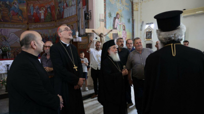 Patriarhii creștini vizitează Gaza, după atacul israelian asupra singurei biserici catolice