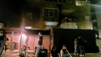 Familiile ostaticilor protestează în fața casei lui Netanyahu: „Le puneți viața în pericol!”
