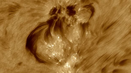 O pată solară masivă aruncă „bombe” magnetice explozive care se îndreaptă spre Pământ. Cum ar putea acestea să ne afecteze