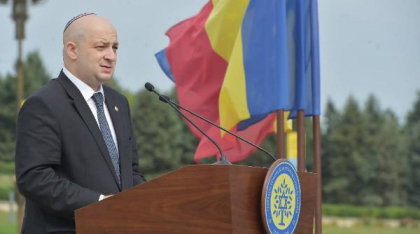 Deputatul Vexler renunță la Ordinul Național pentru Merit, în semn de protest față de sesizarea președintelui pe legea extremismului