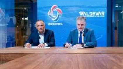 Hidroelectrica lanseaza primul proiect fotovoltaic flotant din Romania