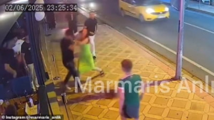 Două turiste au fost bătute de bodyguarzi la restaurant, într-o stațiune celebră din Turcia. Scandalul a pornit de la nota de plată VIDEO