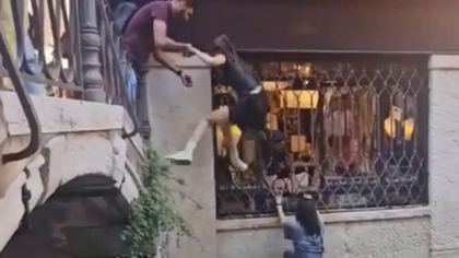 Gondolă răsturnată în Veneția, turiștii fac baie involuntară, după ce unul a vrut să-și facă un selfie: „Nu vor mai lua gondola tot restul vieții” | VIDEO
