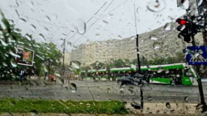 Pericol de inundații în București. Șefa ANM confirmă: „Sigur că ne putem aștepta”. Sistemul de canalizare nu mai face față vremii