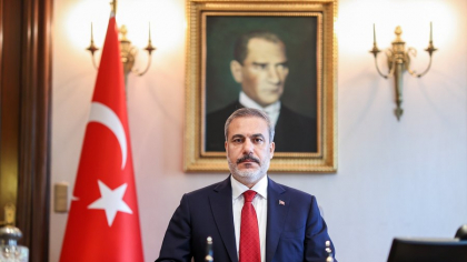 Turcia anunţă „reuniuni trilaterale” la Istanbul, în locul negocierilor de pace