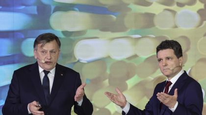 Crin Antonescu, despre Nicușor Dan: „Ori are o disfuncție logică, ori e pus de altcineva să candideze”. Replica lui Dan: „Nu cred că are dreptul să critice pe cineva care a făcut niște lucruri cineva care n-a făcut nimic”