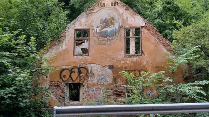 Locul din România unde a prins a viață legenda unui rege s-a prăbușit complet! În ce oraș se afla clădirea ridicată în a doua jumătate a secolului al XIX-lea