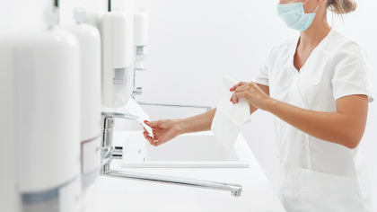 10 consumabile de unică folosință esențiale pentru un cabinet medical 