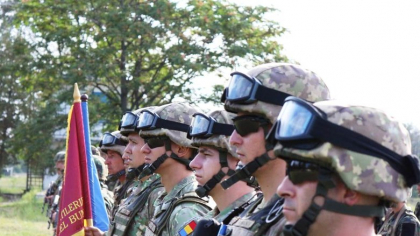 Generalii trag alarma, politicienii își văd de ale lor. „Timpul nu e de partea noastră”. Cum își întărește Germania armata