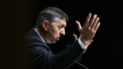 AUR vrea să-l demită pe ministrul Educației. Senatul discută astăzi moțiunea simplă depusă de partid