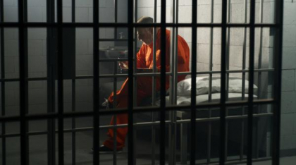 Un bărbat încă este în închisoare la 20 de ani după ce a furat de telefon