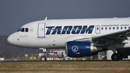 Membrii Consiliului de Administrație TAROM vor primi de două ori mai mulți bani: Ministerul Transporturilor, ROMATSA și CNAB au votat pentru asta
