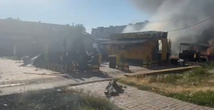 Război în Ucraina: Dronele ruseşti au lovit un centru comercial, 50 de magazine şi 300 de apartamente au fost avariate