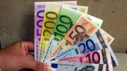 Afacerile sub presiunea costurilor la energie: peste un miliard de euro disponibili pentru proiecte „verzi” şi dezvoltare