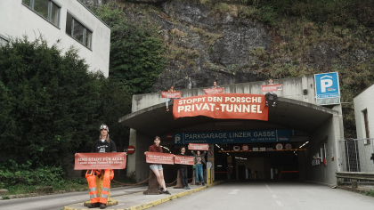 Vrea tunel prin munte ca să nu mai stea în trafic