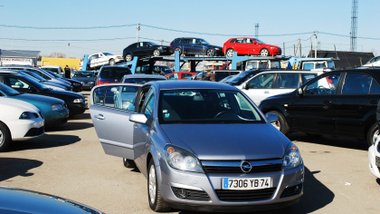Cumpărătorii care așteaptă vara să-și cumpere un vehicul second-hand pot face economii semnificative