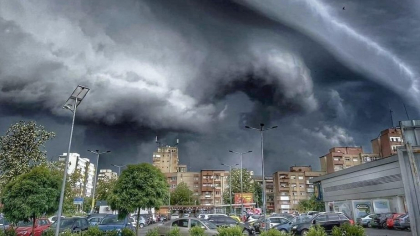 Se strică vremea și în București. Capitala, sub cod galben de furtună