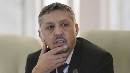 Evaluarea Națională de la finalul clasei a VIII-a ar putea fi modificată. Daniel David: „Vă rog să vă uitați la modelul din Franța”