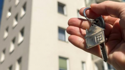 Semnal de alarmă pe piața imobiliară: Prețuri și rate tot mai mari. Ce urmează