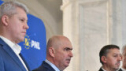 Sedința „tăierii” începe la 16. Guvernul Bolojan are pe ordinea de zi eliminarea „sporului pentru condiții vătămătoare”