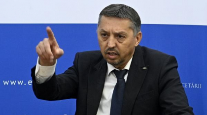 Ministrul Educaţiei respinge introducerea unei materii denumite "Educaţie sexuală" în şcoli